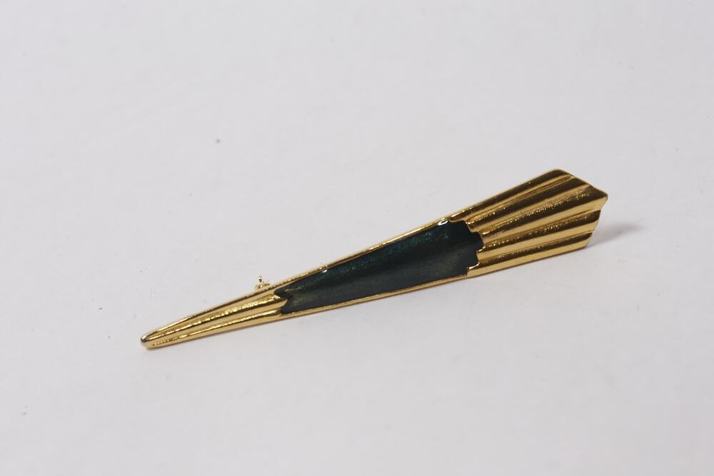 80s Green Vintage Gold and Green Pin Brooch Minimalistic Design ~ 260817-WH 1014